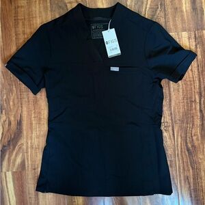 Figs Women's Black Short Sleeve Top